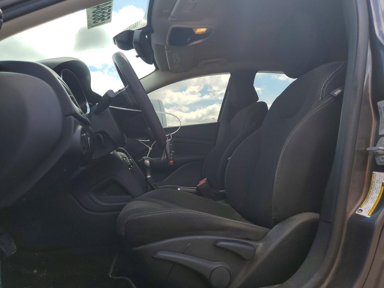 2016 Dodge Dart Sxt - zdjęcie 7