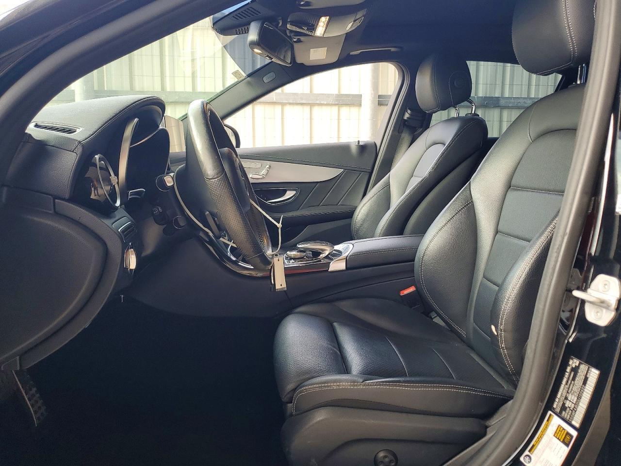 2016 Mercedes-Benz C 300 - zdjęcie 7