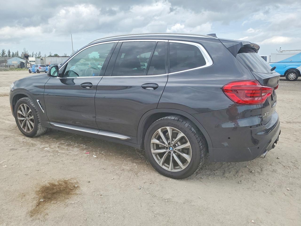 2019 BMW X3 Sdrive30I - zdjęcie 2