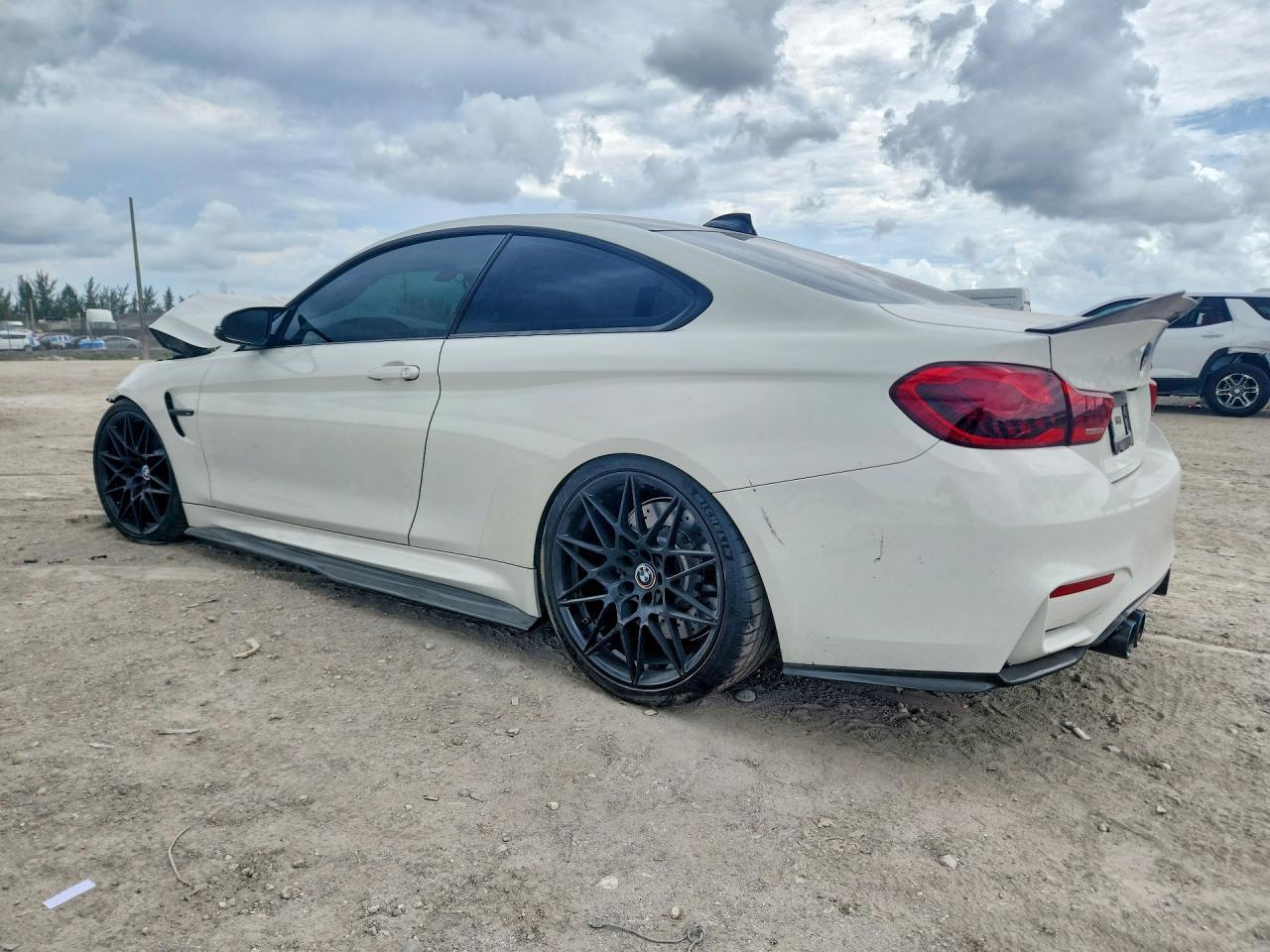 2018 BMW M4 - zdjęcie 2