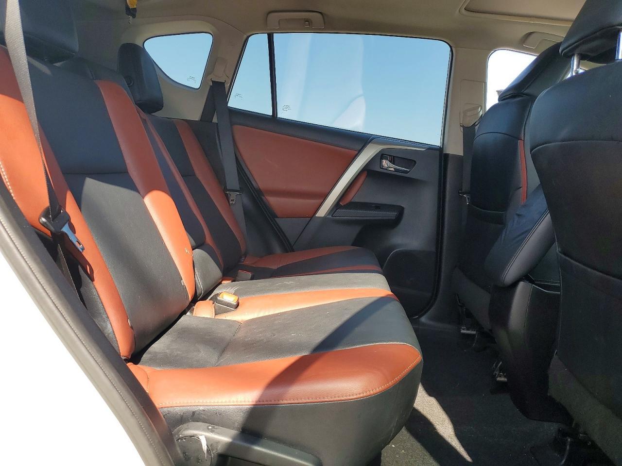2015 Toyota Rav4 Limited - zdjęcie 11