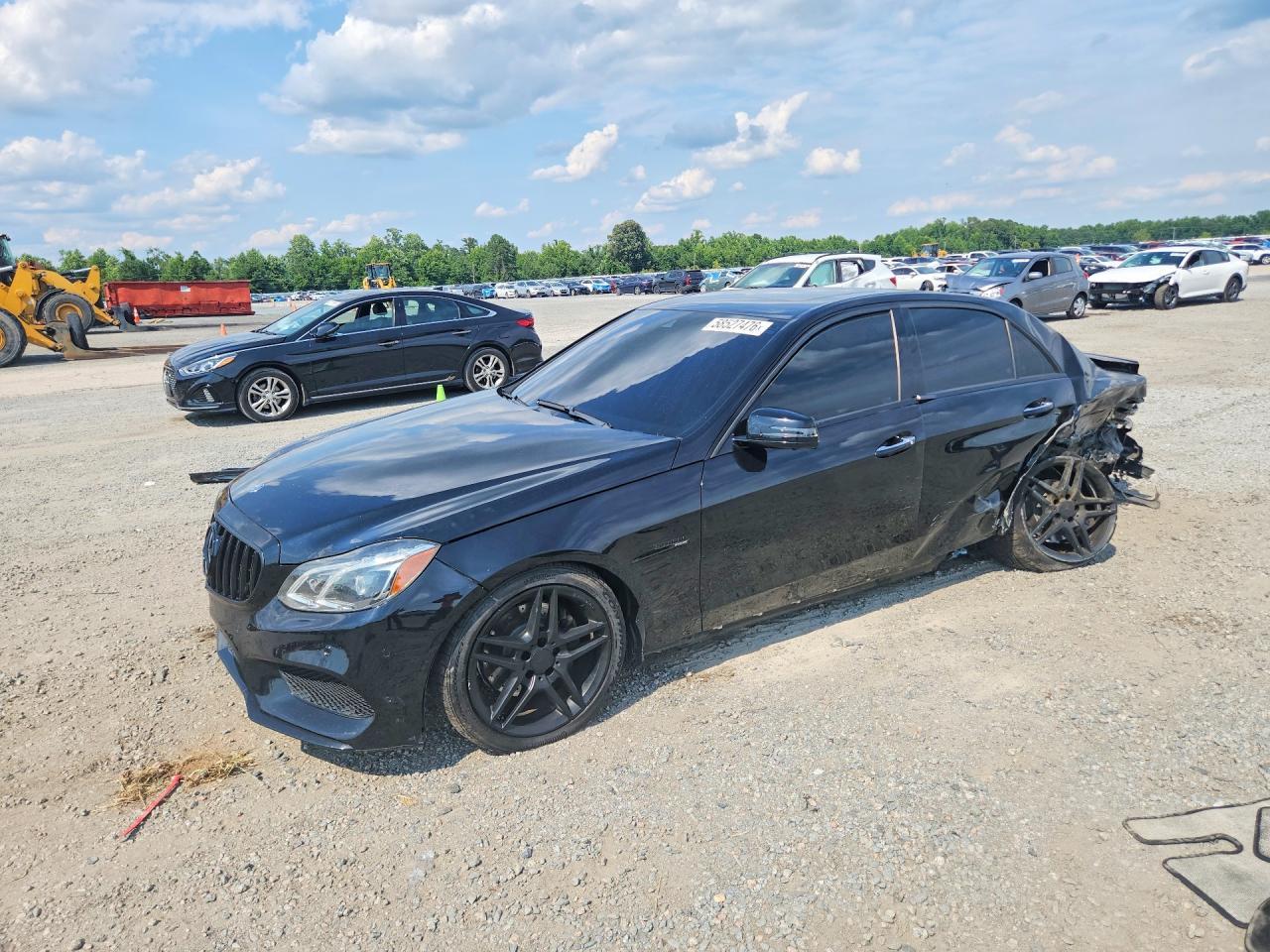 2015 Mercedes-Benz E 400 - zdjęcie główne