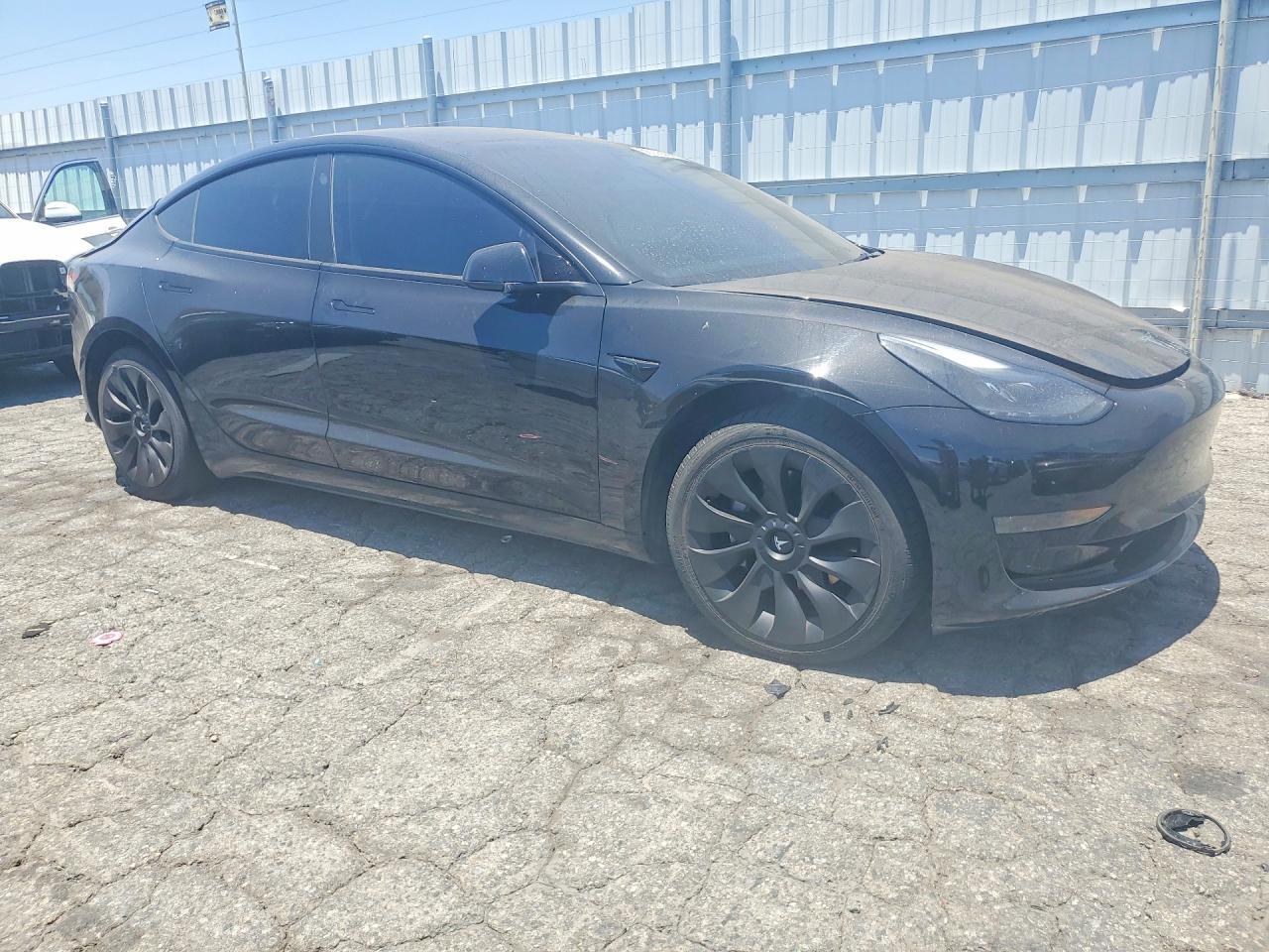 2023 Tesla Model 3 - zdjęcie 4