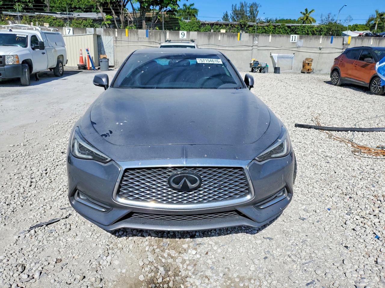 2022 Infiniti Q60 Luxe - zdjęcie 5