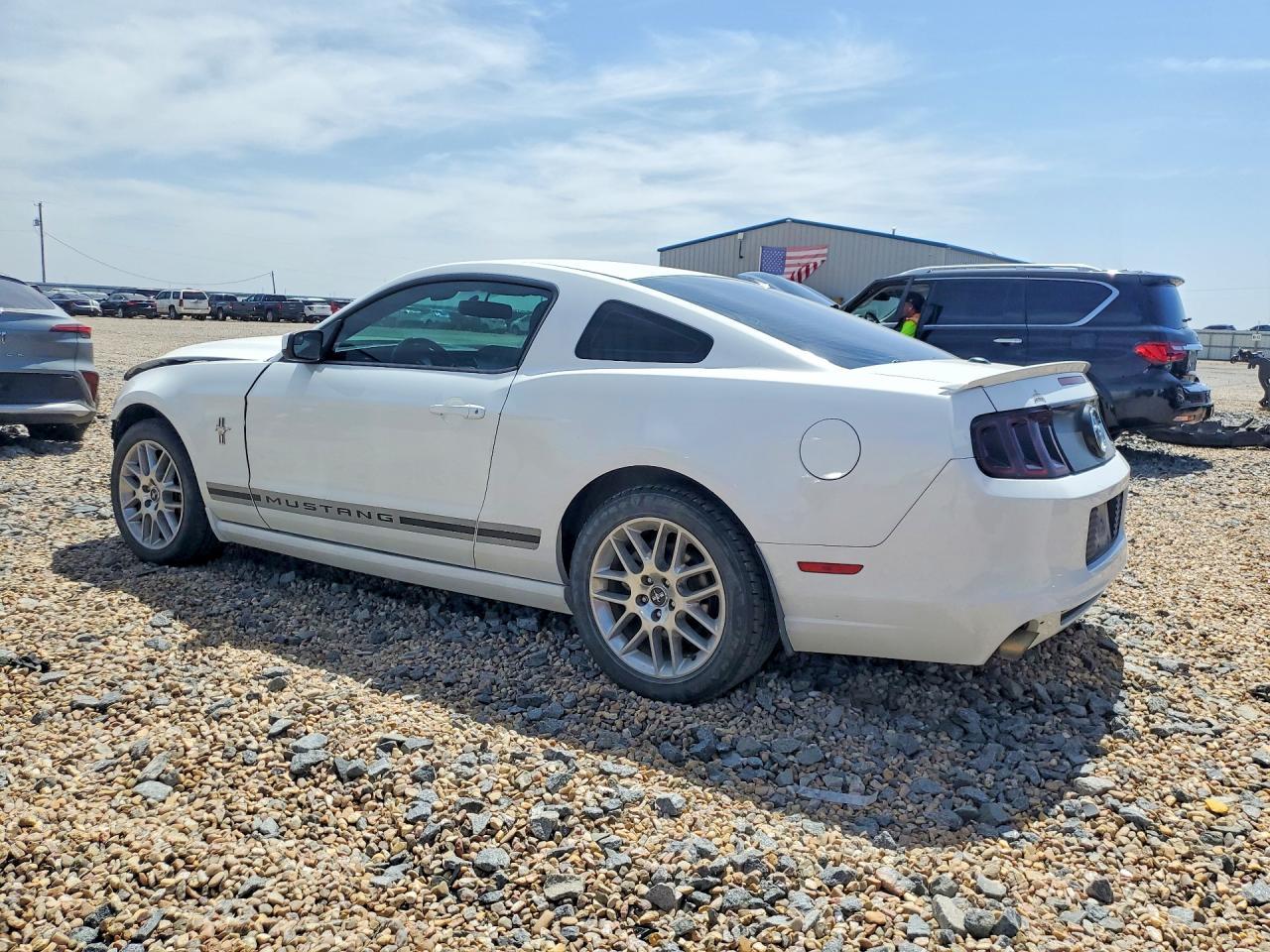 2014 Ford Mustang - zdjęcie 2