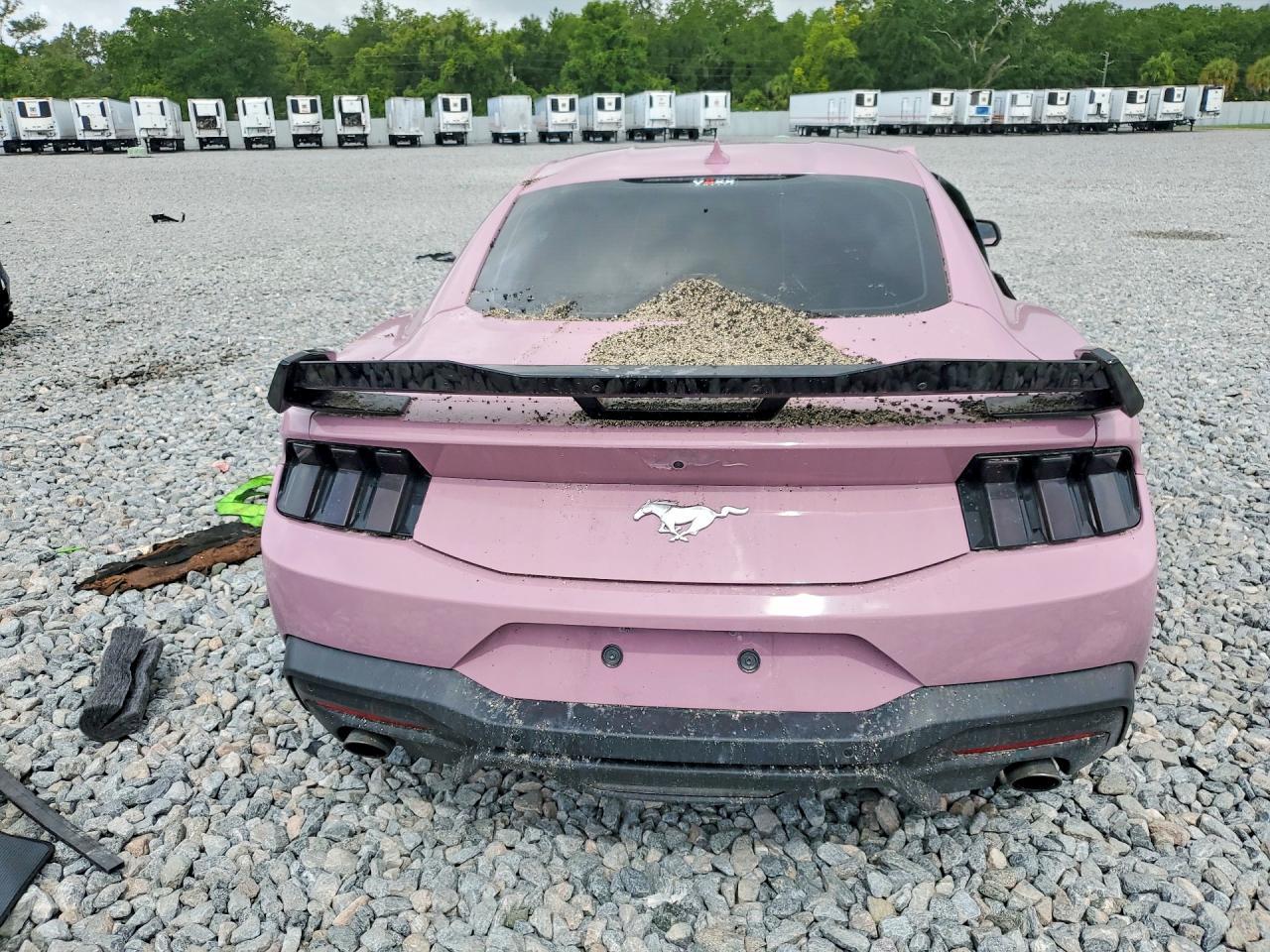2025 Ford Mustang - zdjęcie 6