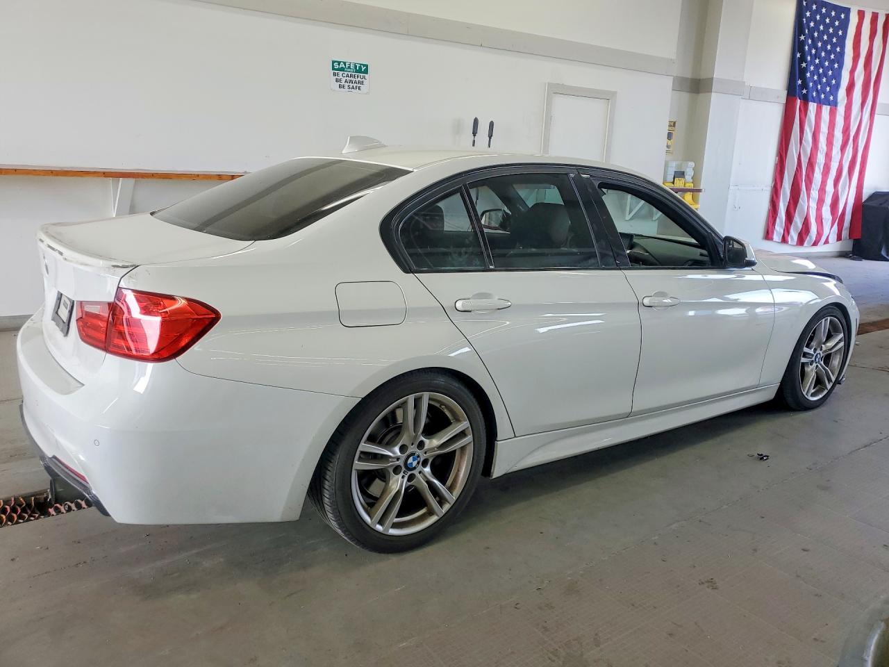 2013 BMW Seria 3 335i - zdjęcie 3