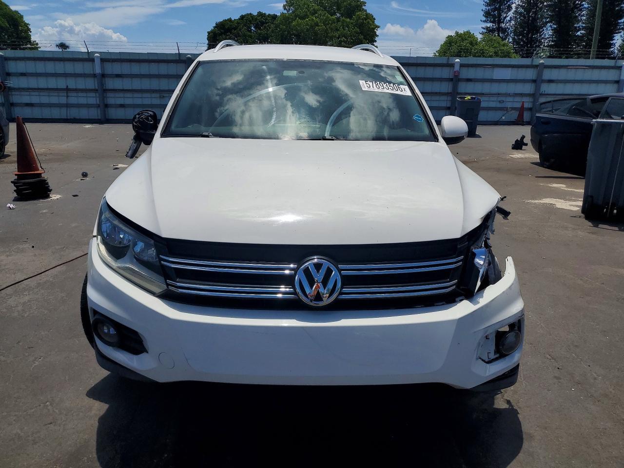 2013 Volkswagen Tiguan S - zdjęcie 5