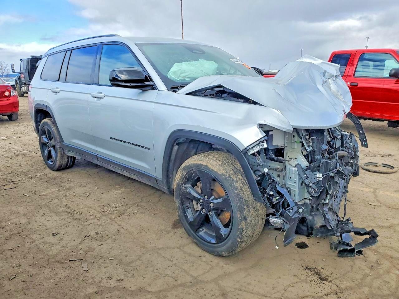 2023 Jeep Grand Cherokee L Laredo - zdjęcie 4