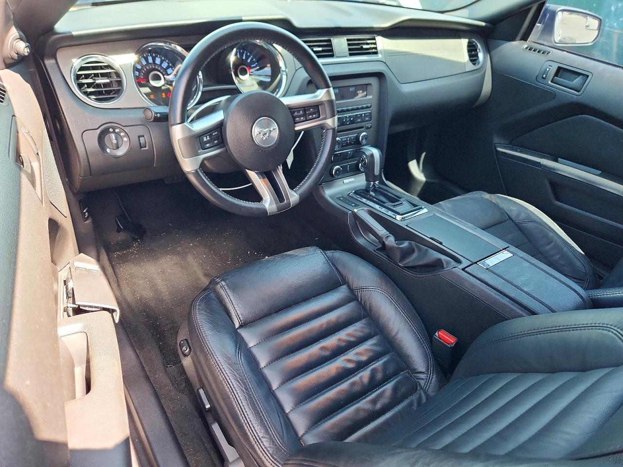 2014 Ford Mustang - zdjęcie 8