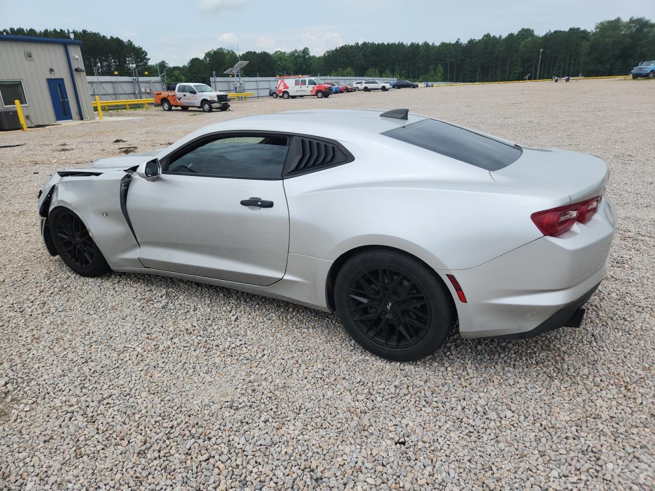 2019 Chevrolet Camaro Ls - zdjęcie 2