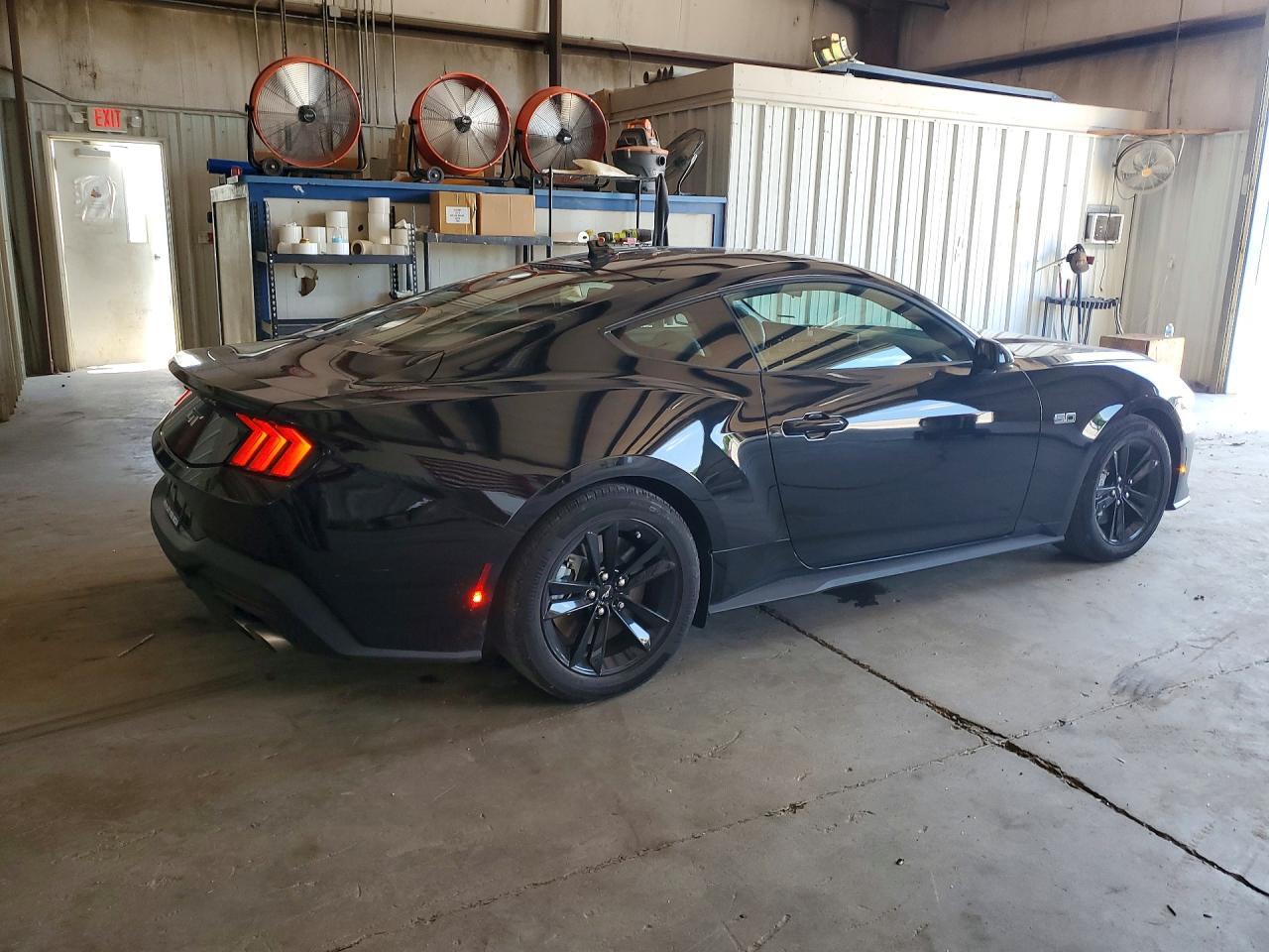 2026 Ford Mustang Gt - zdjęcie 3