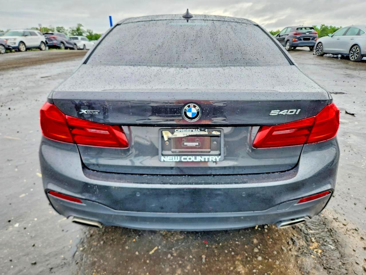 2020 BMW Seria 5 540i - zdjęcie 6
