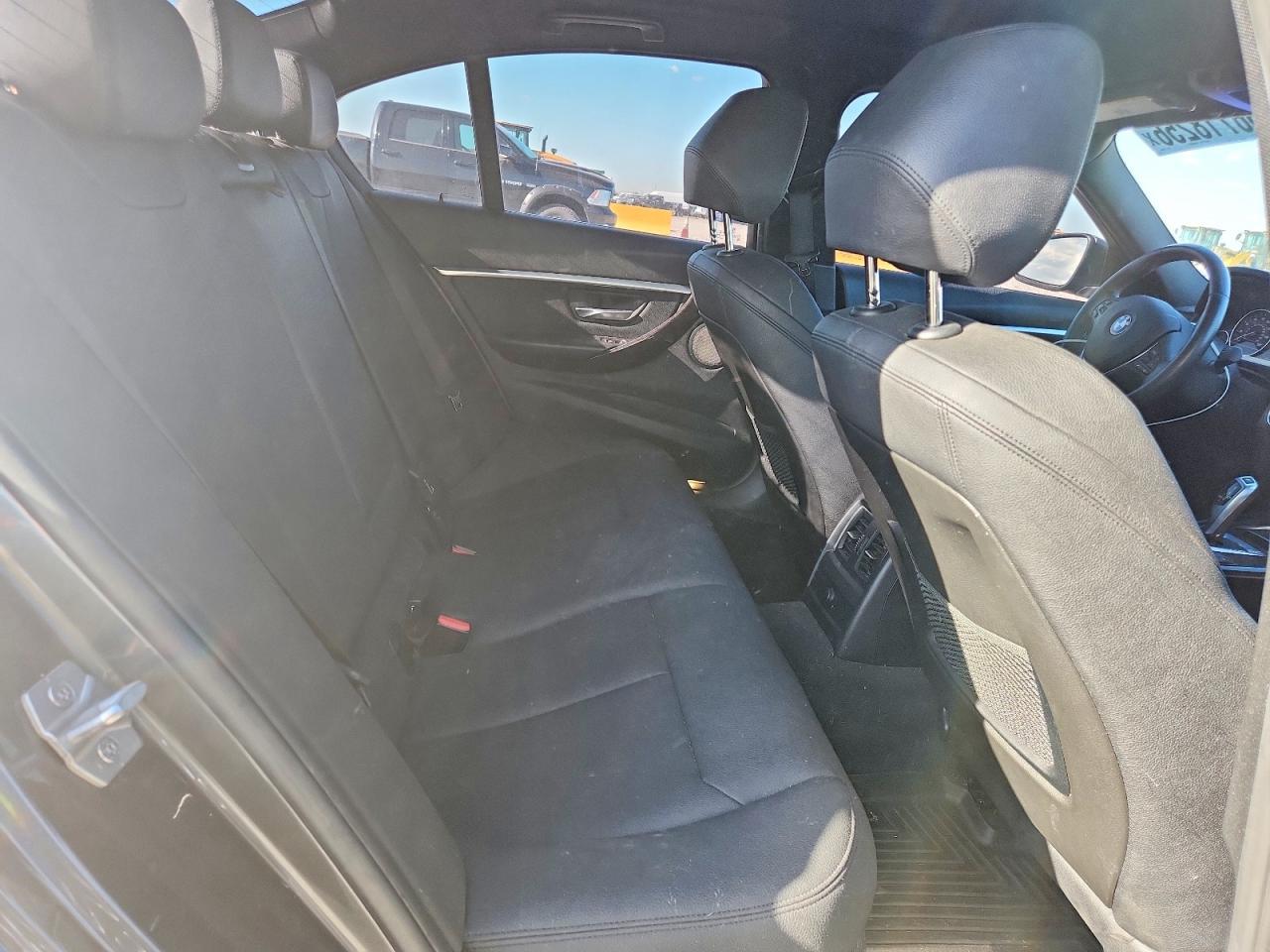 2018 BMW 330E - zdjęcie 10