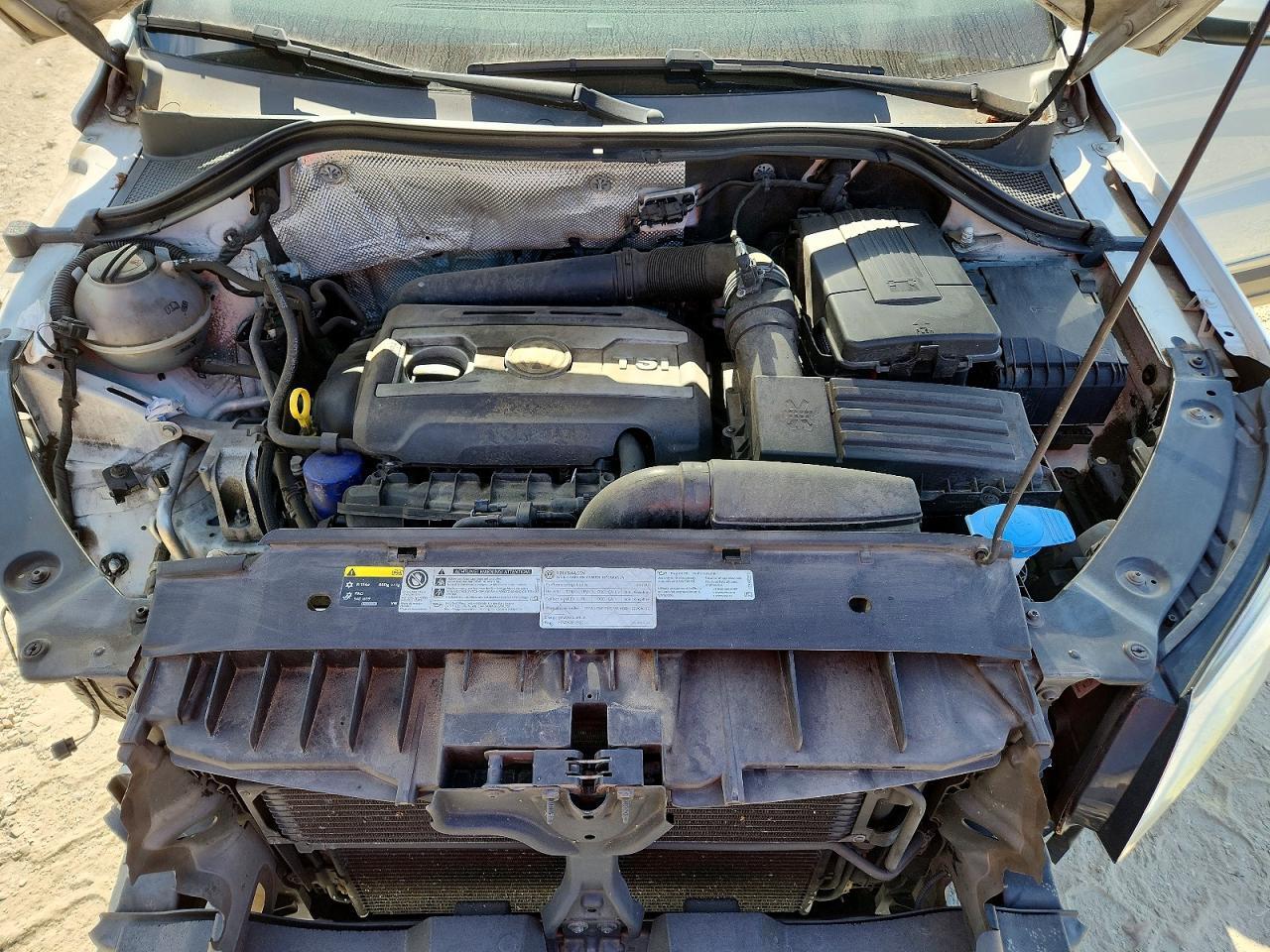 2014 Volkswagen Tiguan S - zdjęcie 12
