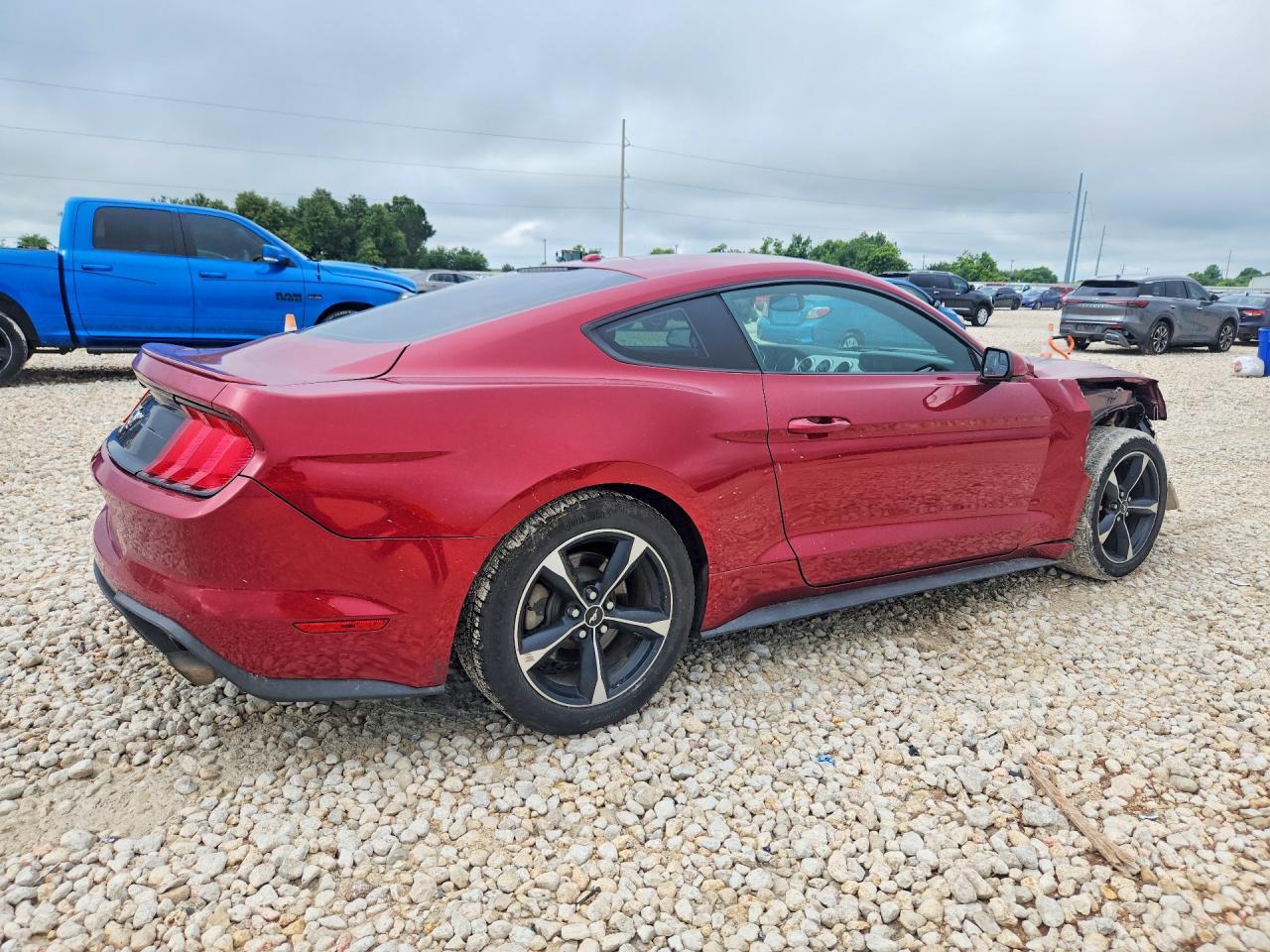 2019 Ford Mustang - zdjęcie 3