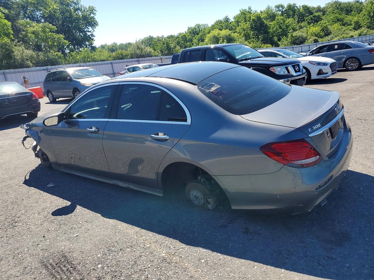 2017 Mercedes-Benz E 300 4Matic - zdjęcie 2