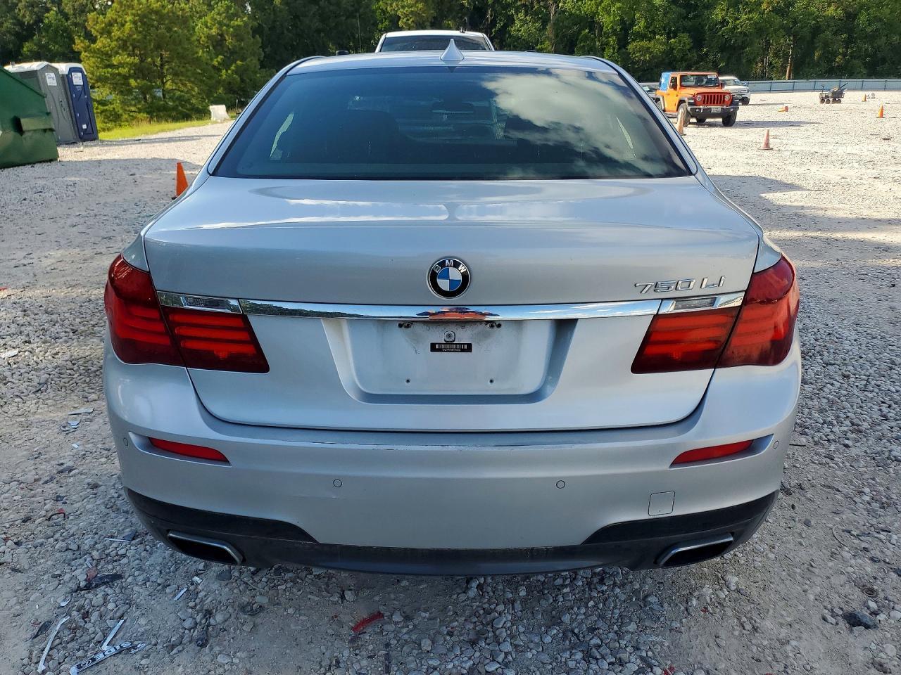 2014 BMW 750 Li - zdjęcie 6