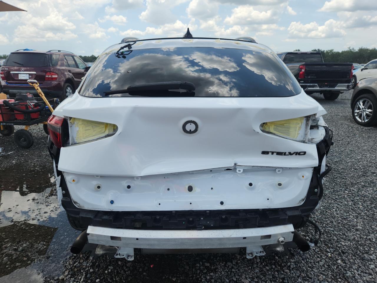 2020 Alfa Romeo Stelvio - zdjęcie 6