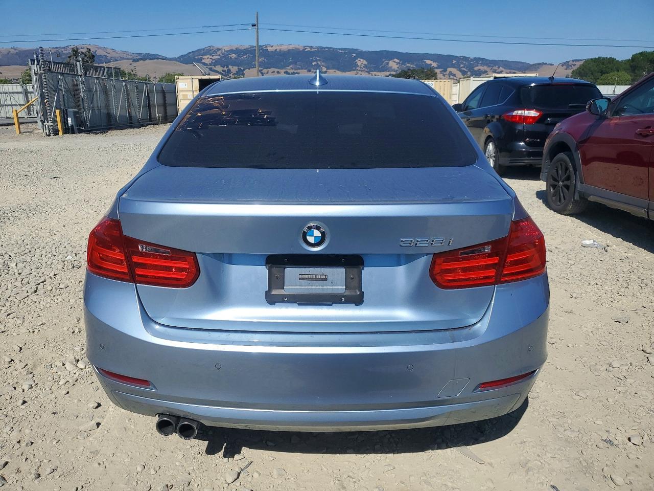 2015 BMW 328 I - zdjęcie 6