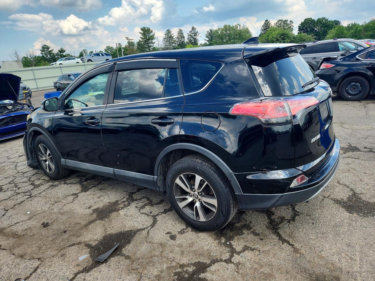 2018 Toyota Rav4 Xle - zdjęcie 2