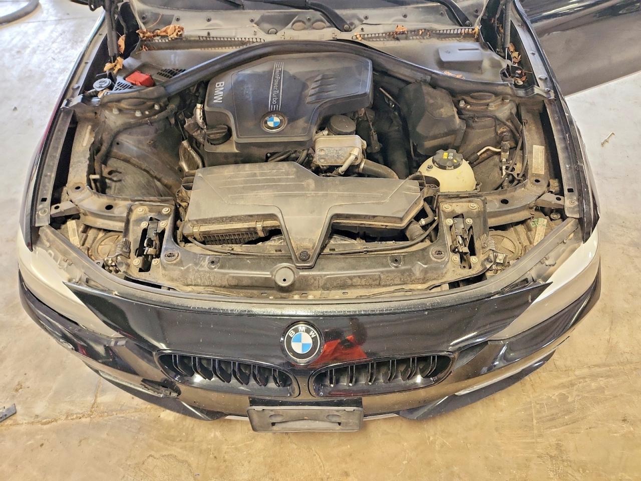 2015 BMW 320 I - zdjęcie 11