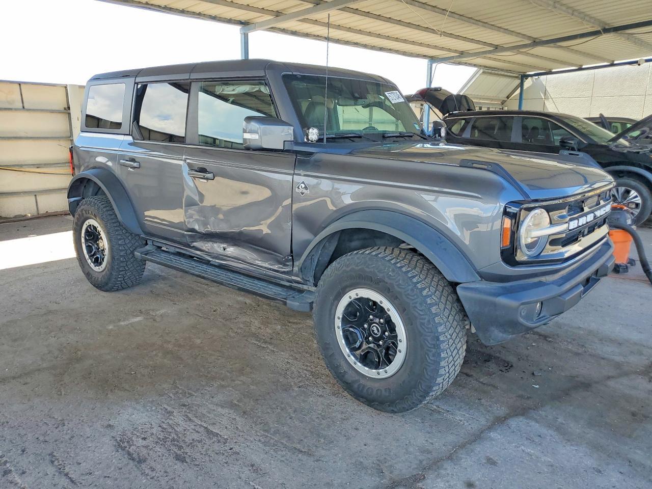 2023 Ford Bronco Base - zdjęcie 4