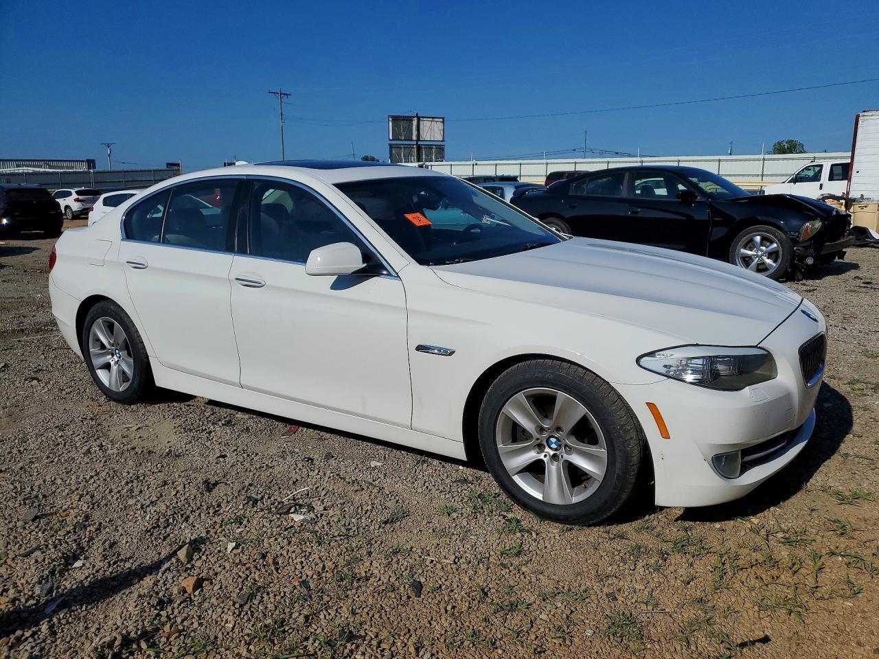 2013 BMW 528 I - zdjęcie 4