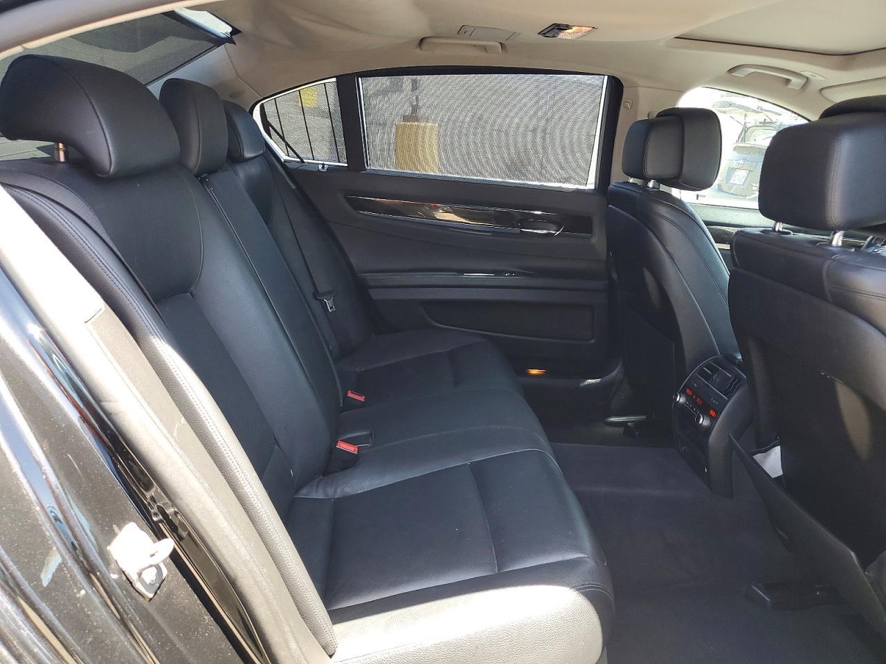 2013 BMW 740 Li - zdjęcie 10