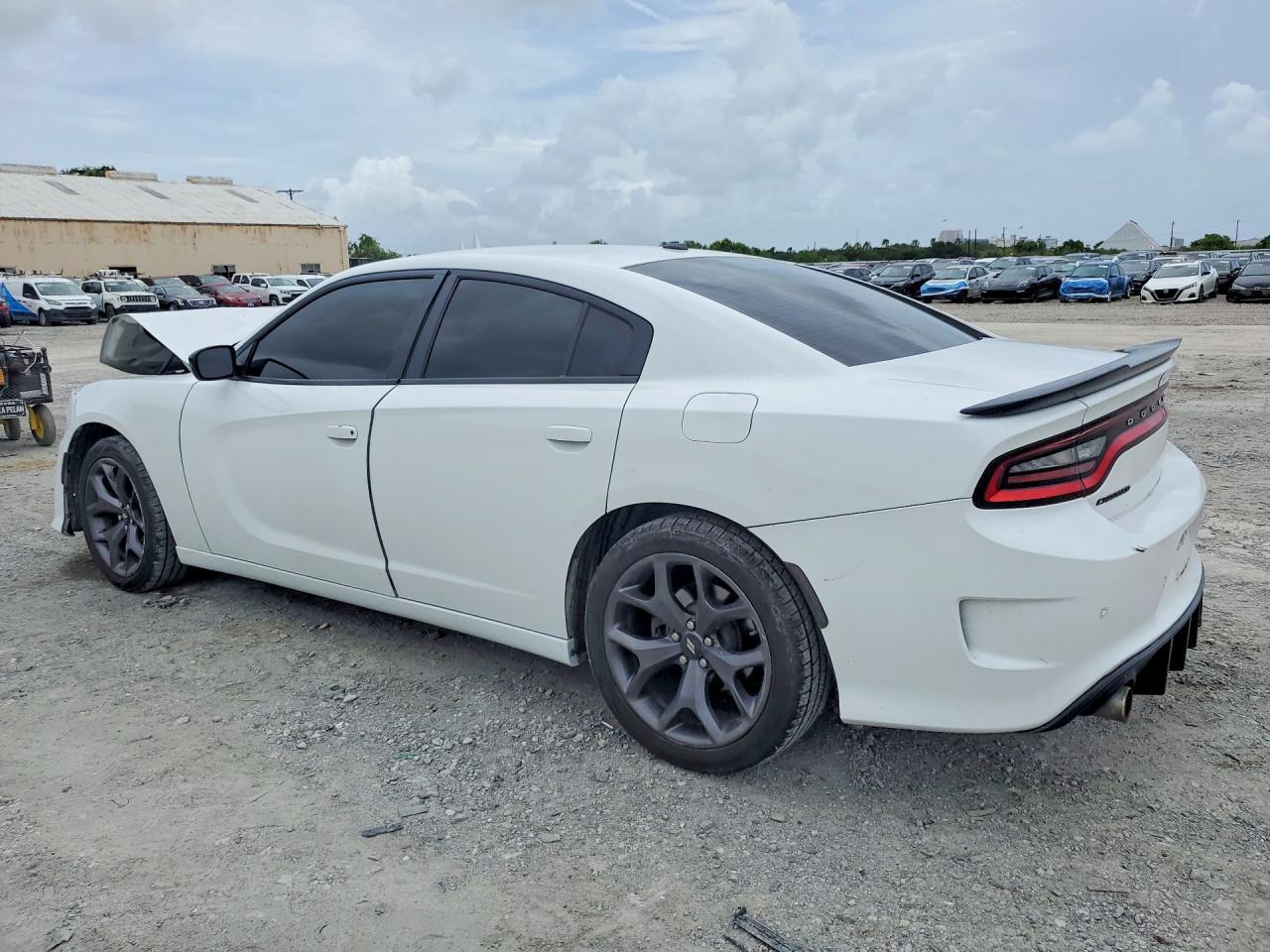 2019 Dodge Charger Sxt - zdjęcie 2