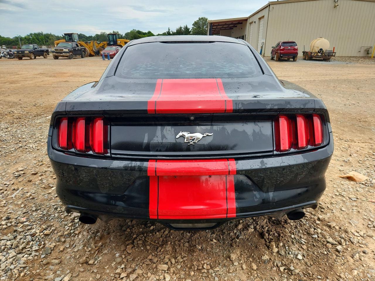 2017 Ford Mustang - zdjęcie 6