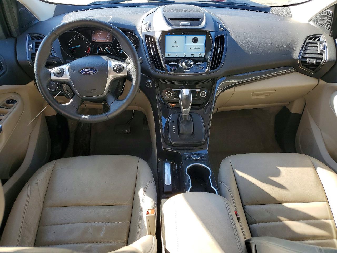 2016 Ford Escape Titanium - zdjęcie 8