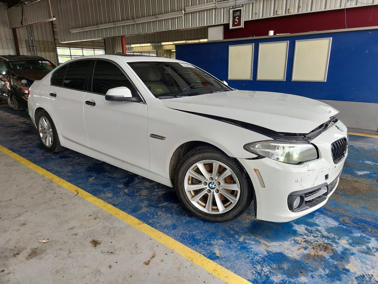 2015 BMW Seria 5 528i - zdjęcie 4
