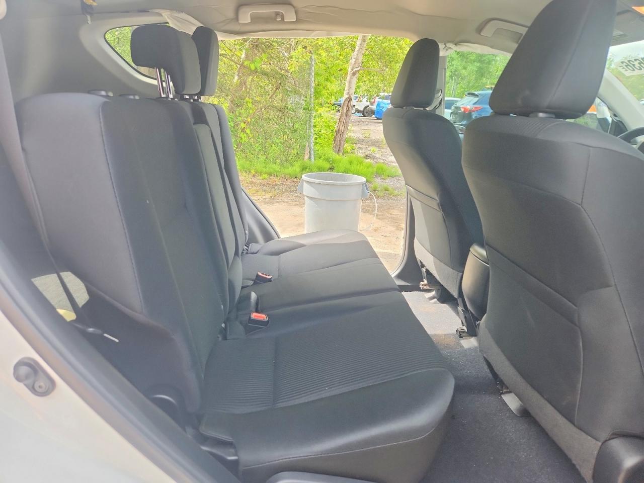 2018 Toyota Rav4 Le - zdjęcie 11