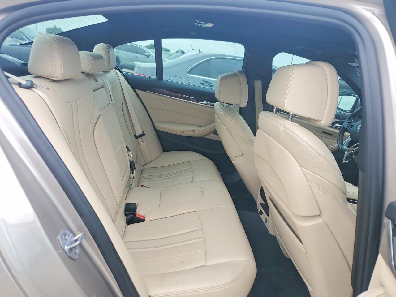 2018 BMW 540 I - zdjęcie 10