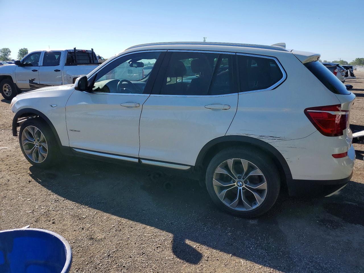 2017 BMW X3 xDrive28I - zdjęcie 2