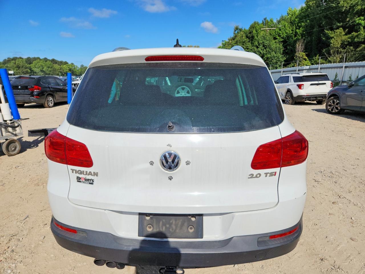 2014 Volkswagen Tiguan S - zdjęcie 6