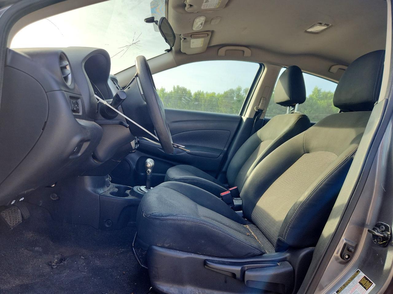 2019 Nissan Versa Sv - zdjęcie 7