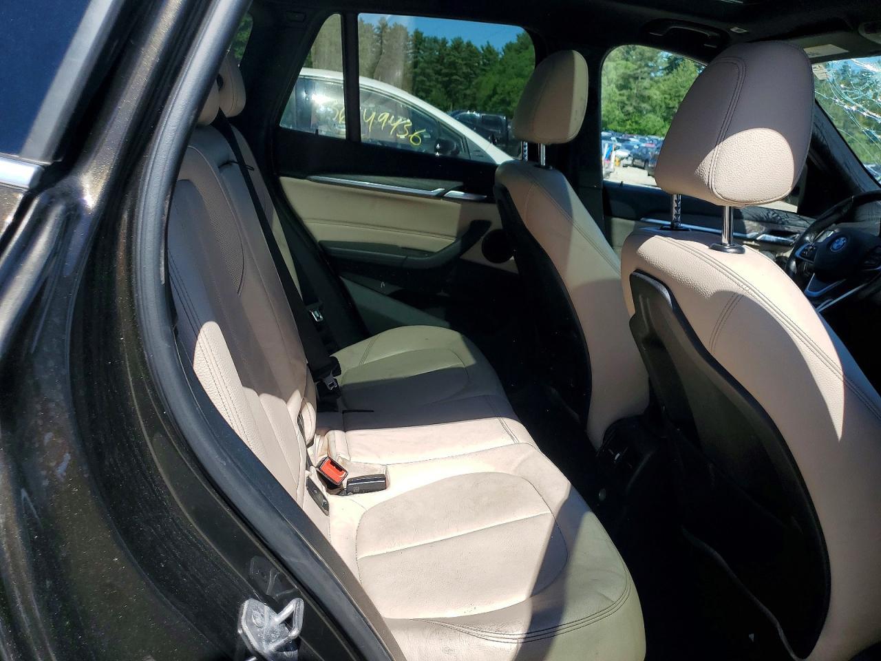2016 BMW X1 xDrive28I - zdjęcie 11