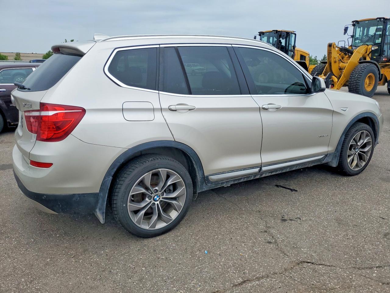 2015 BMW X3 xDrive28I - zdjęcie 3