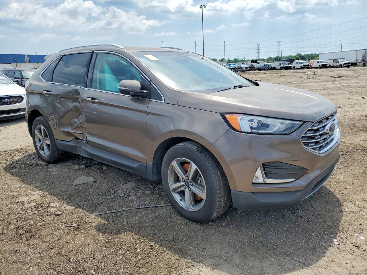 2019 Ford Edge Sel - zdjęcie 4