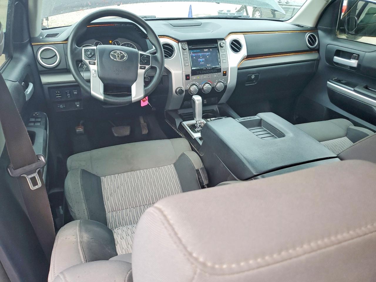 2015 Toyota Tundra Sr5 - zdjęcie 8