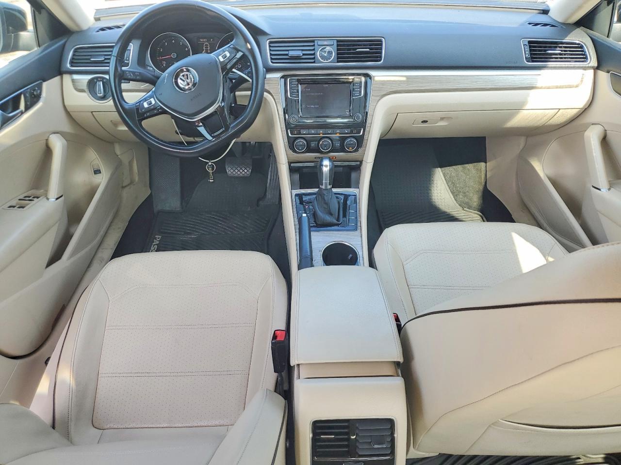 2016 Volkswagen Passat Se - zdjęcie 8