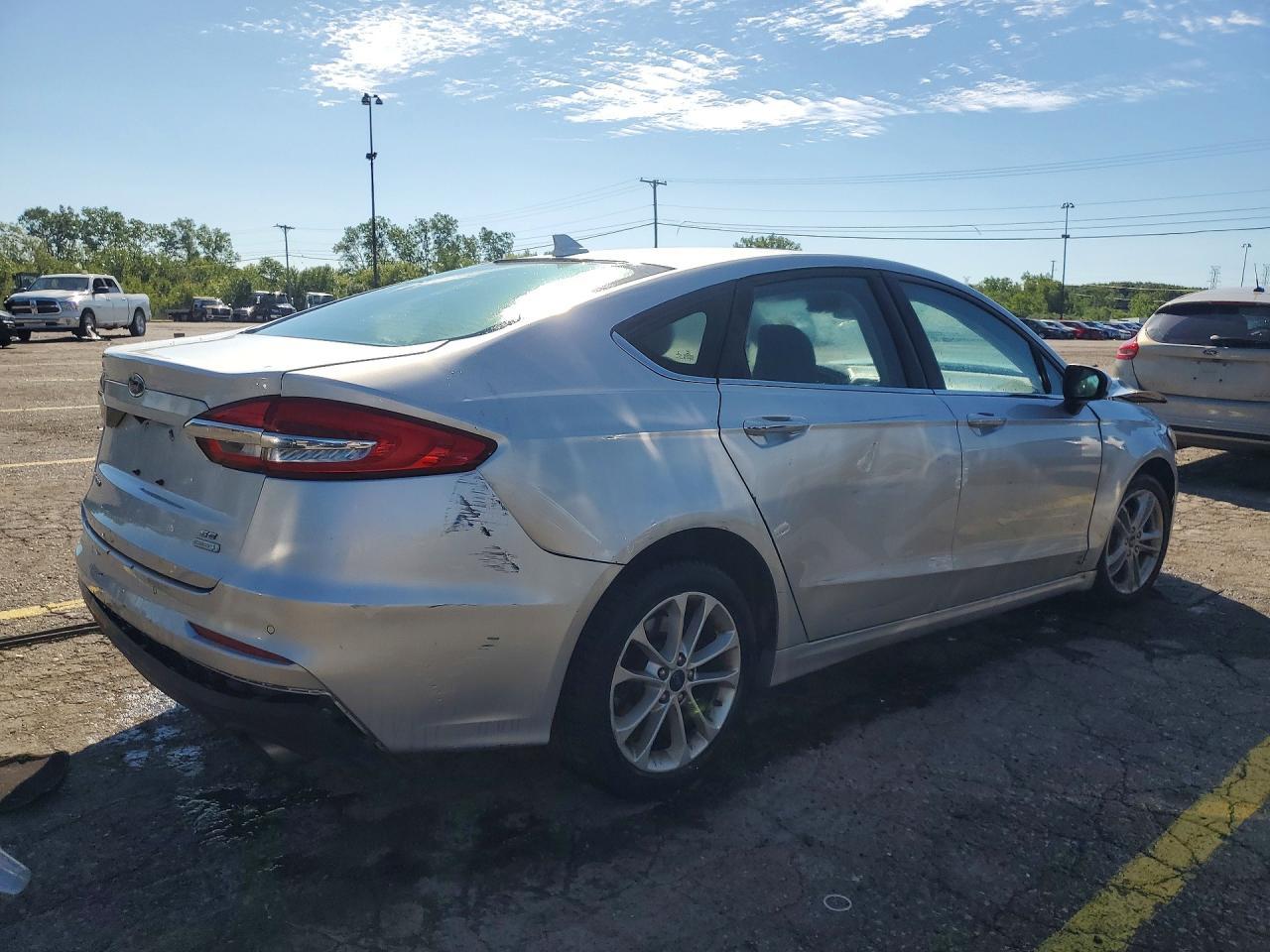 2019 Ford Fusion Se - zdjęcie 3