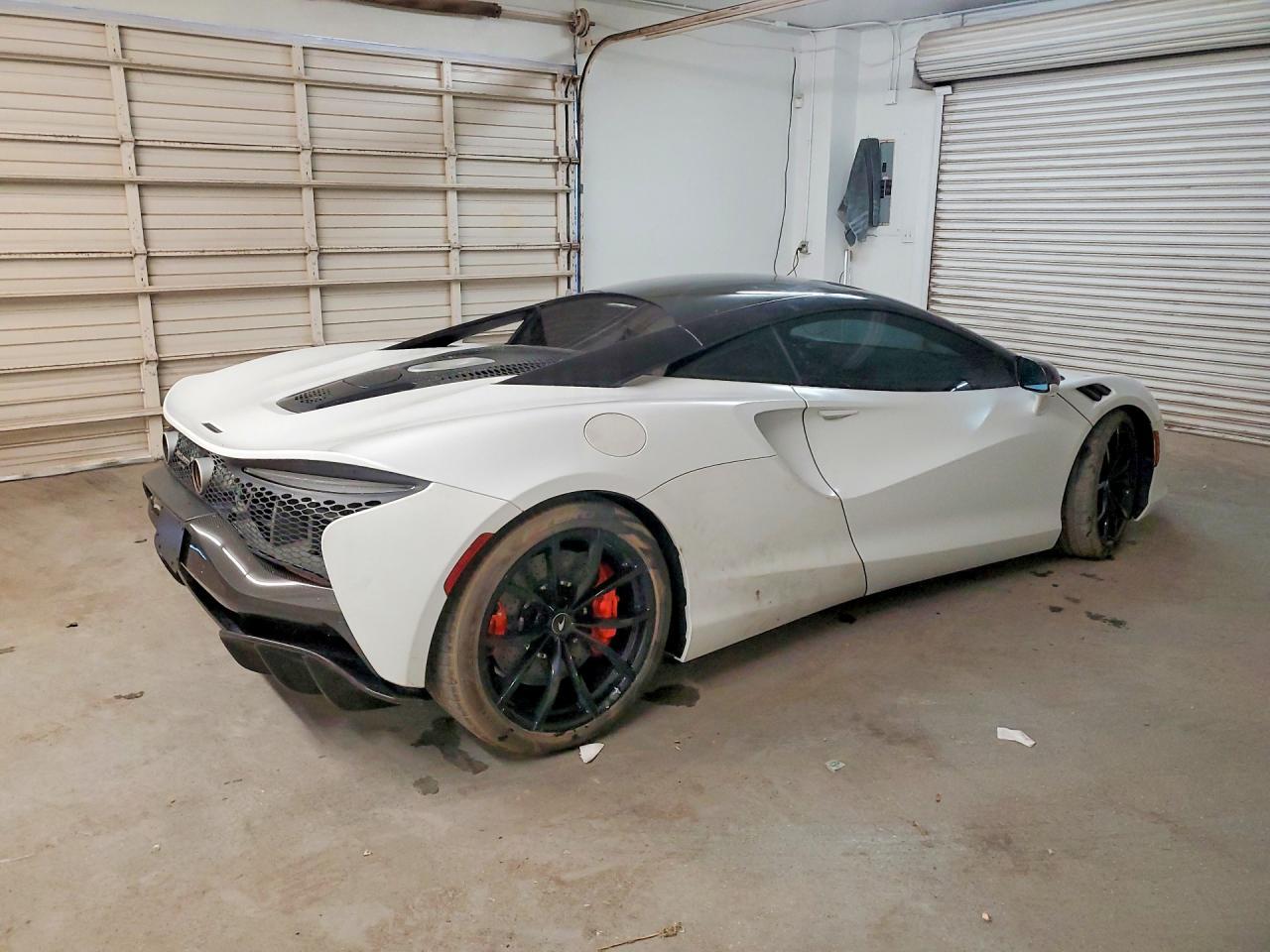 2023 Mclaren Automotive Artura - zdjęcie 3