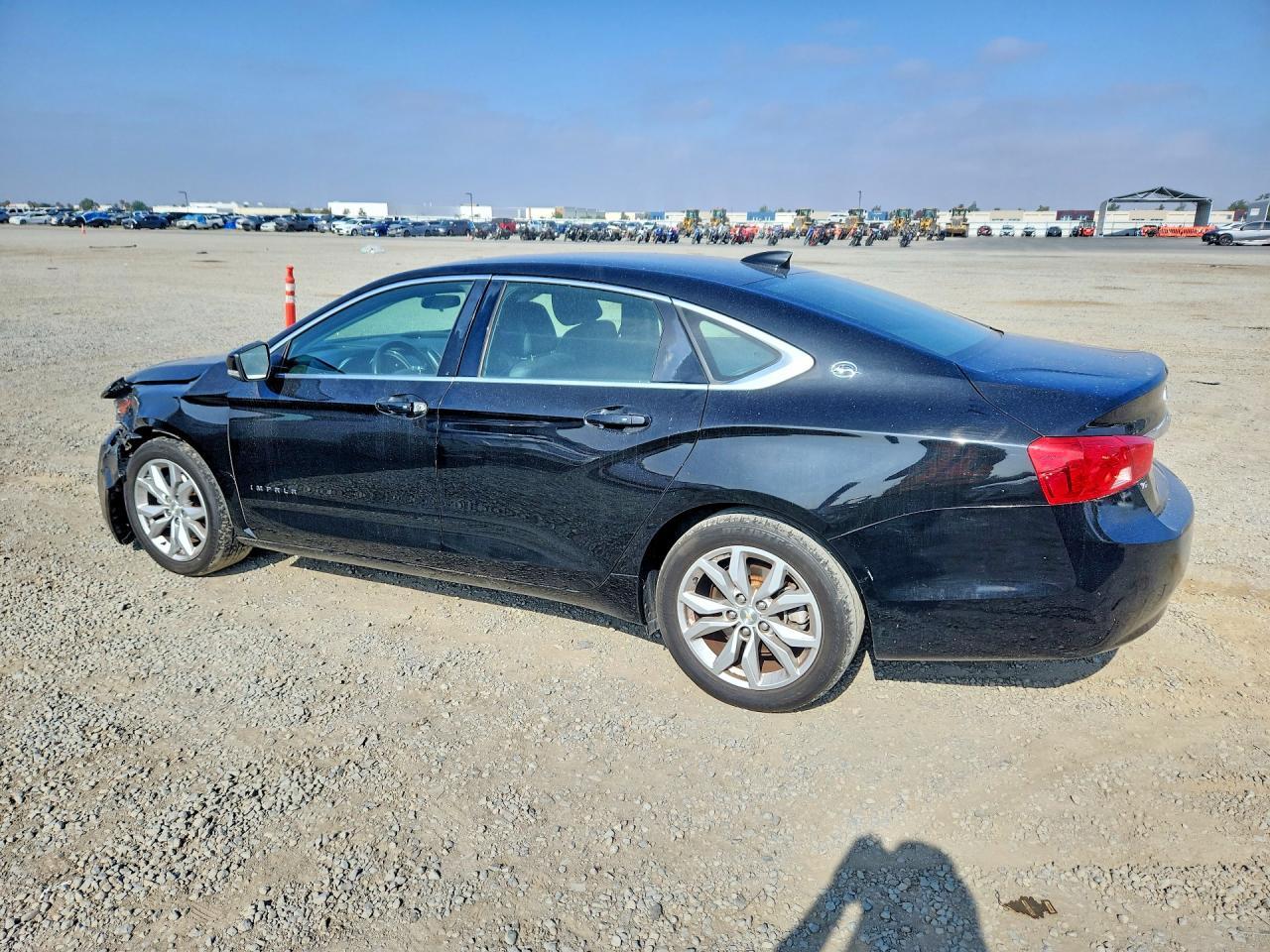 2018 Chevrolet Impala Lt - zdjęcie 2