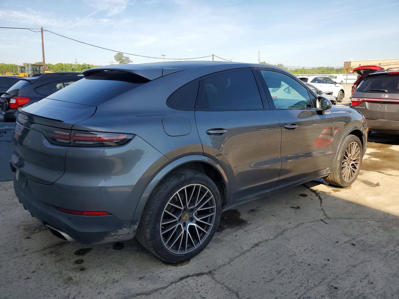 2022 Porsche Cayenne Coupe - zdjęcie 3