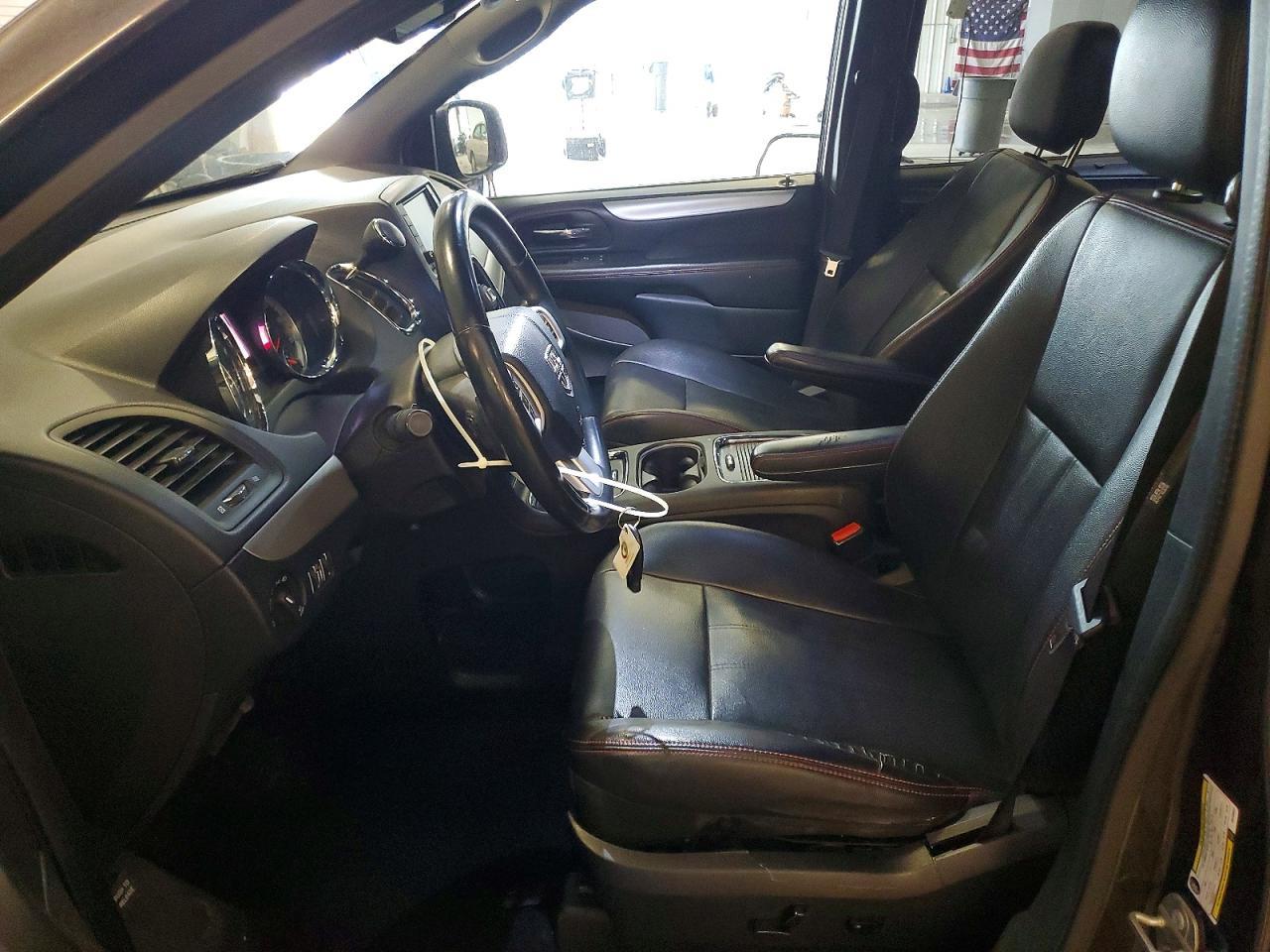 2017 Dodge Grand Caravan Gt - zdjęcie 7
