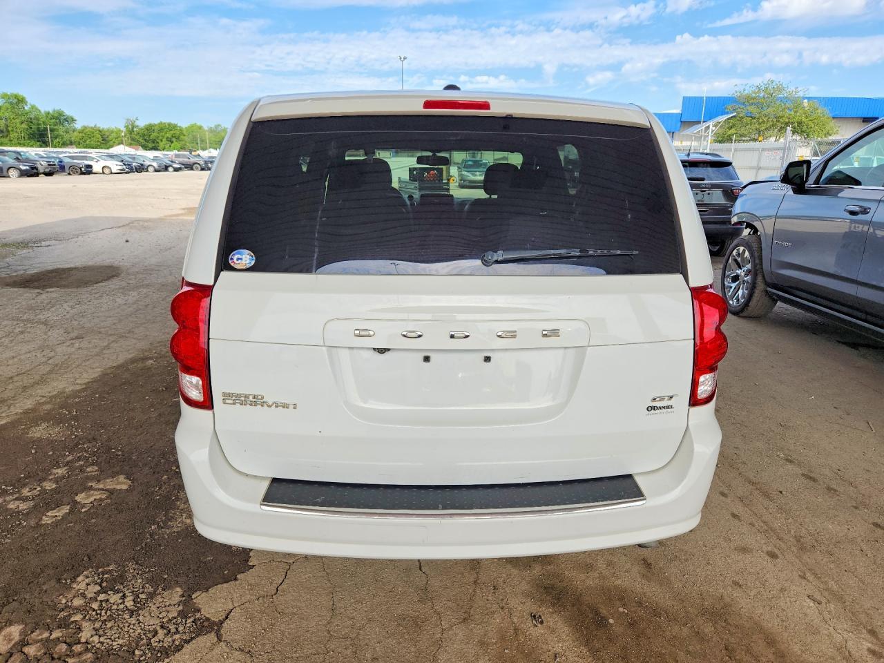 2017 Dodge Grand Caravan Gt - zdjęcie 6