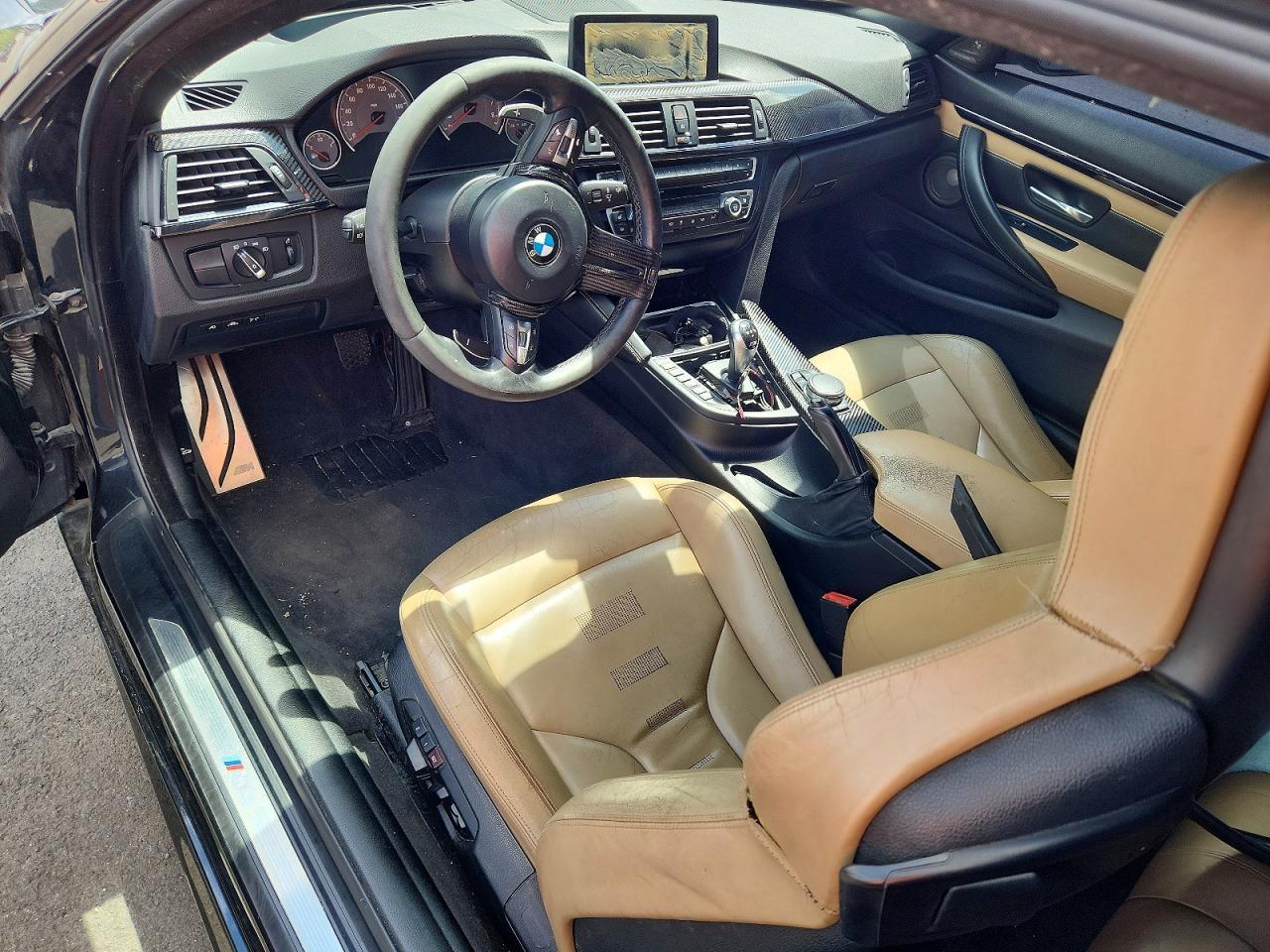 2015 BMW M4 - zdjęcie 8